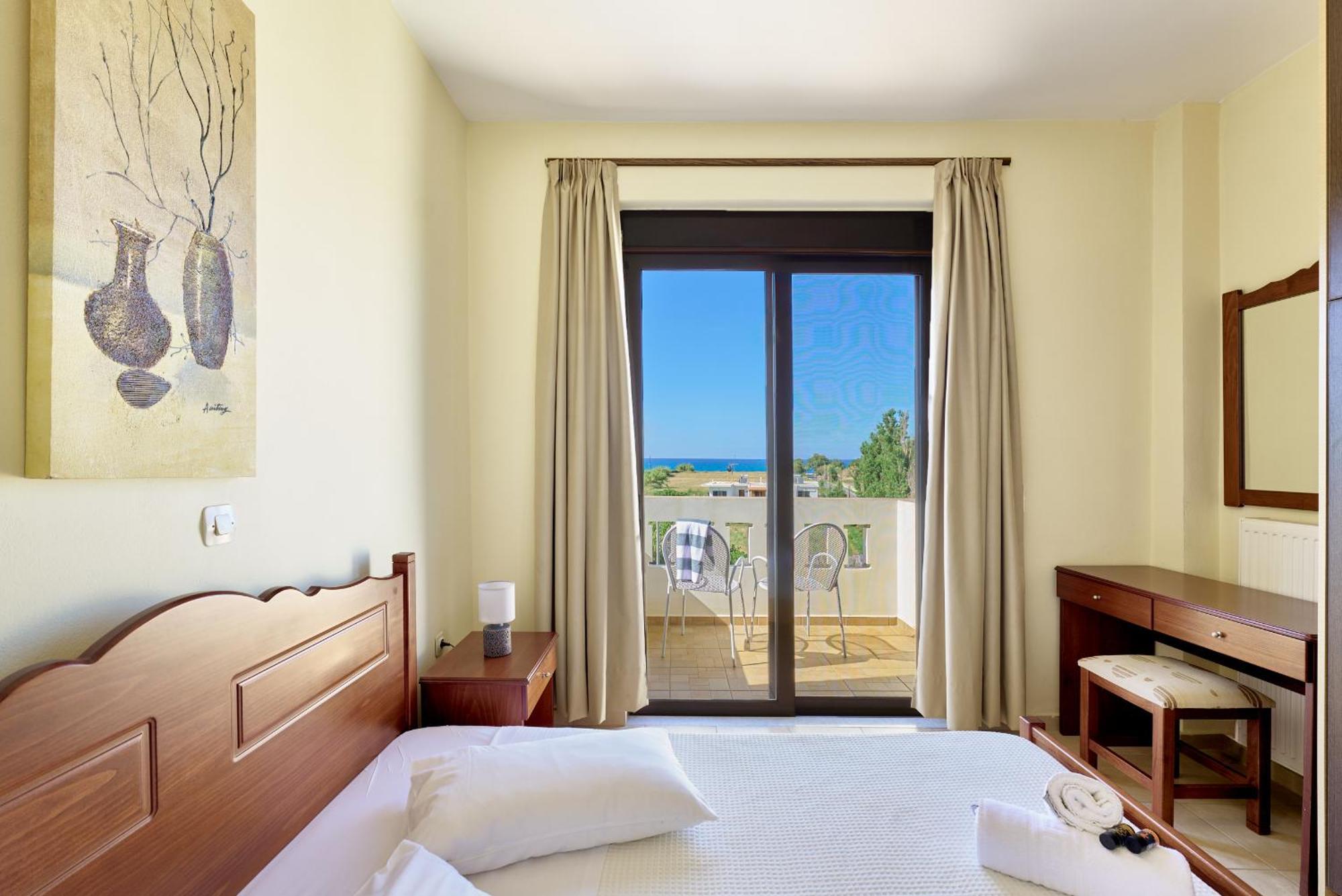 Villa Gereoudis Seaview Apartments-Pool & Bar Колимварион Экстерьер фото